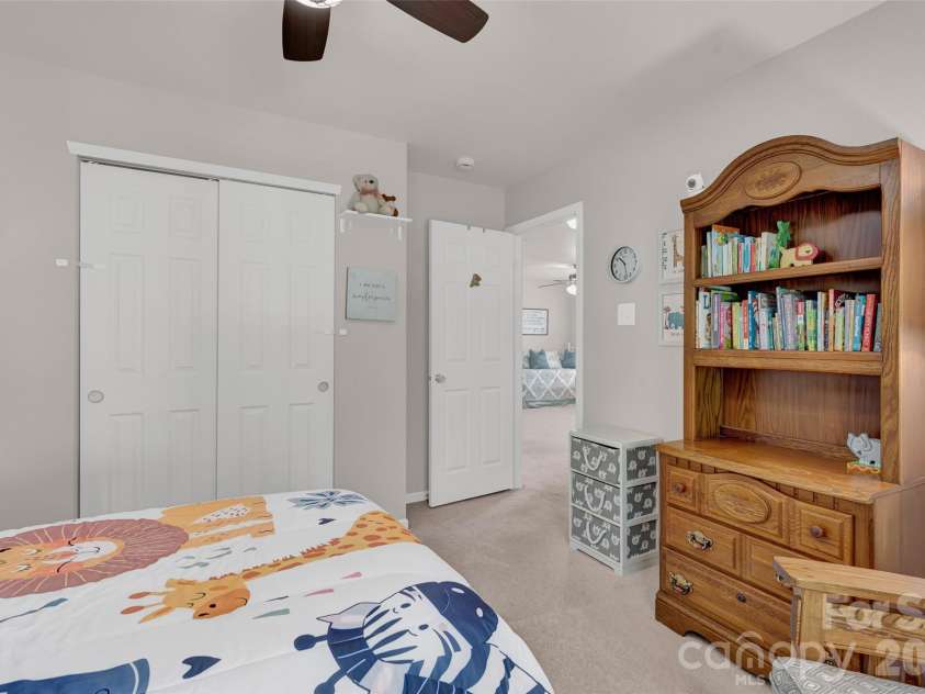 211 Wolf Creek Lane, Statesville, NC 28625.  MLS# CAR4387990, YatesRealty ID 30549. 