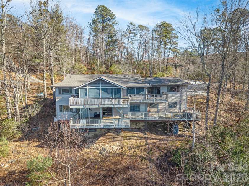 101 Ruffed Grouse Road, Brevard, NC 28712.  MLS# CAR4422694, YatesRealty ID 3055. 