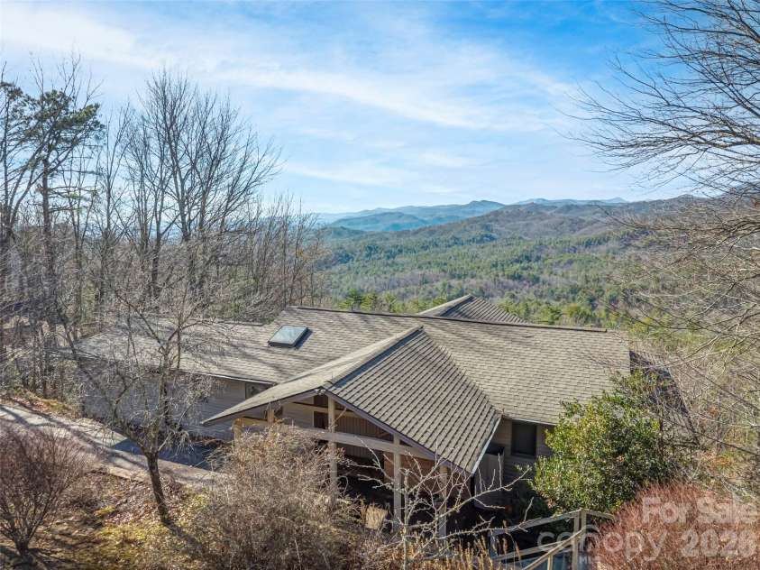 101 Ruffed Grouse Road, Brevard, NC 28712.  MLS# CAR4422694, YatesRealty ID 3055. 