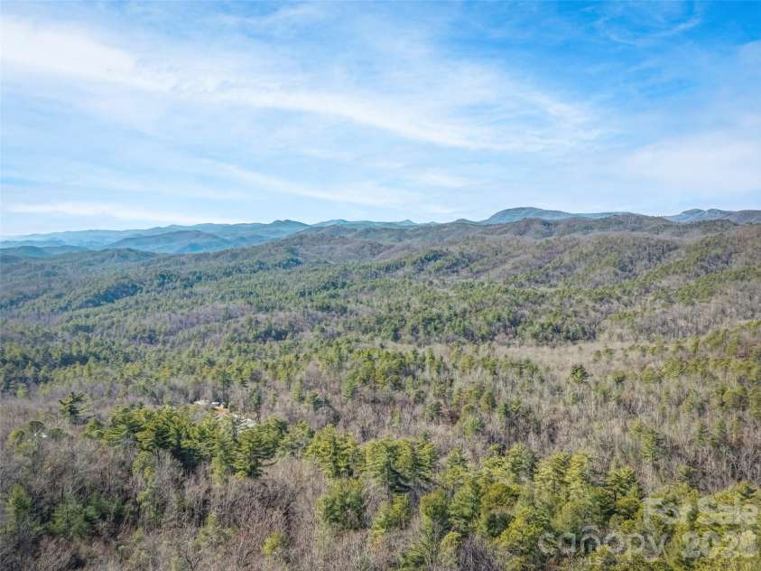 101 Ruffed Grouse Road, Brevard, NC 28712.  MLS# CAR4422694, YatesRealty ID 3055. 