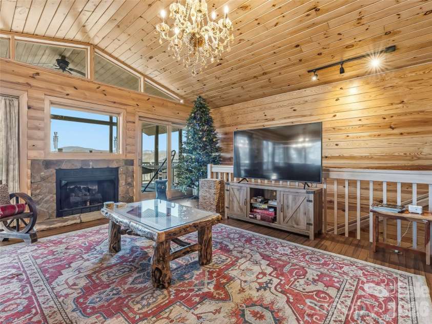 101 Ruffed Grouse Road, Brevard, NC 28712.  MLS# CAR4422694, YatesRealty ID 3055. 
