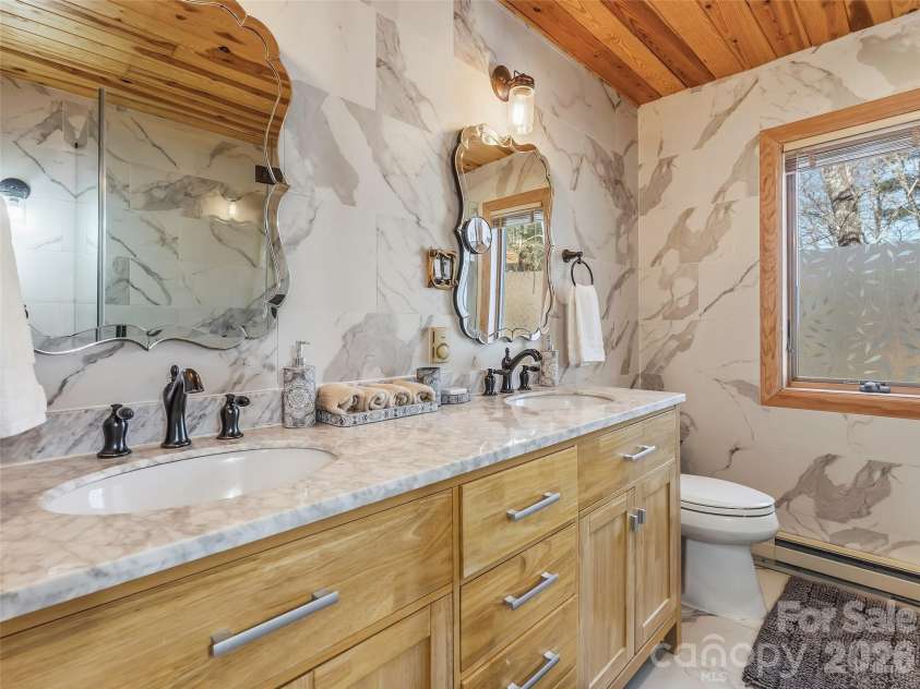 101 Ruffed Grouse Road, Brevard, NC 28712.  MLS# CAR4422694, YatesRealty ID 3055. 