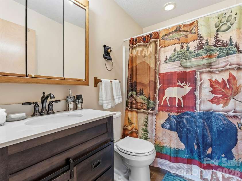 101 Ruffed Grouse Road, Brevard, NC 28712.  MLS# CAR4422694, YatesRealty ID 3055. 
