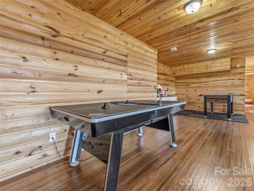 101 Ruffed Grouse Road, Brevard, NC 28712.  MLS# CAR4422694, YatesRealty ID 3055. 