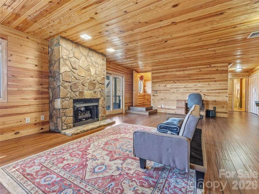 101 Ruffed Grouse Road, Brevard, NC 28712.  MLS# CAR4422694, YatesRealty ID 3055. 