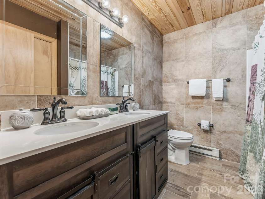 101 Ruffed Grouse Road, Brevard, NC 28712.  MLS# CAR4422694, YatesRealty ID 3055. 