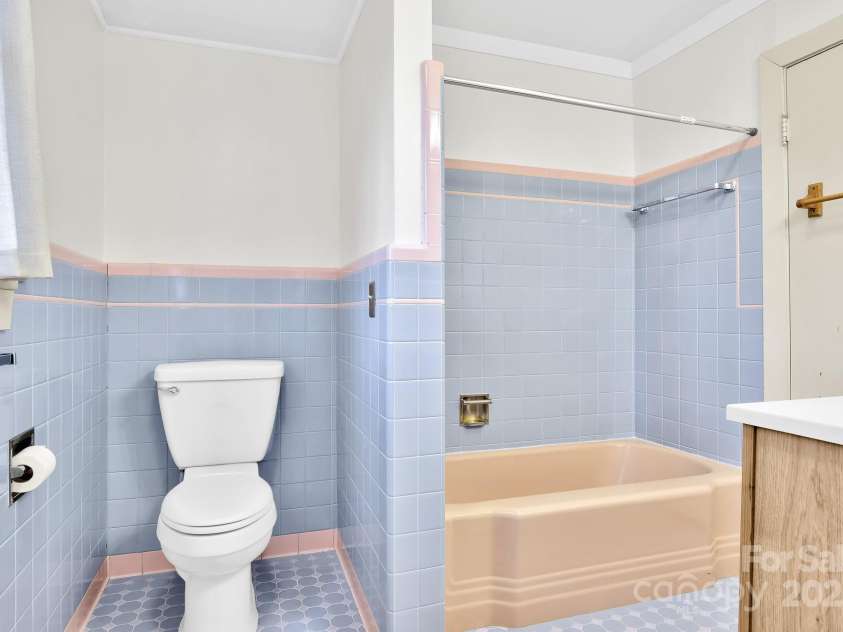 512 Gold Hill Avenue, Rockwell, NC 28138.  MLS# CAR4331532, YatesRealty ID 3055. 