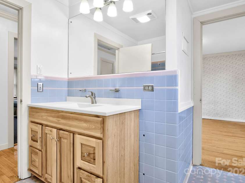 512 Gold Hill Avenue, Rockwell, NC 28138.  MLS# CAR4331532, YatesRealty ID 3055. 