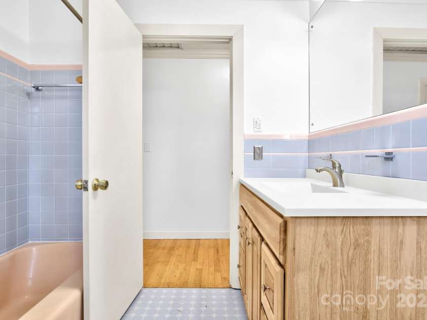 512 Gold Hill Avenue, Rockwell, NC 28138.  MLS# CAR4331532, YatesRealty ID 3055. 