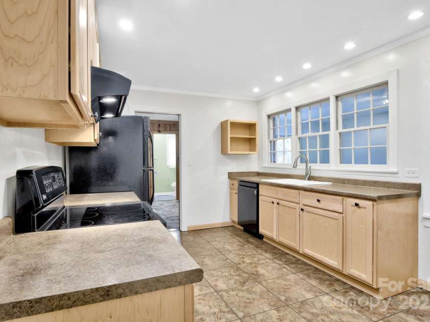 512 Gold Hill Avenue, Rockwell, NC 28138.  MLS# CAR4331532, YatesRealty ID 3055. 