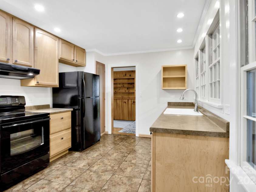 512 Gold Hill Avenue, Rockwell, NC 28138.  MLS# CAR4331532, YatesRealty ID 3055. 