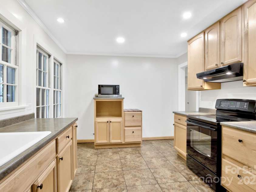 512 Gold Hill Avenue, Rockwell, NC 28138.  MLS# CAR4331532, YatesRealty ID 3055. 