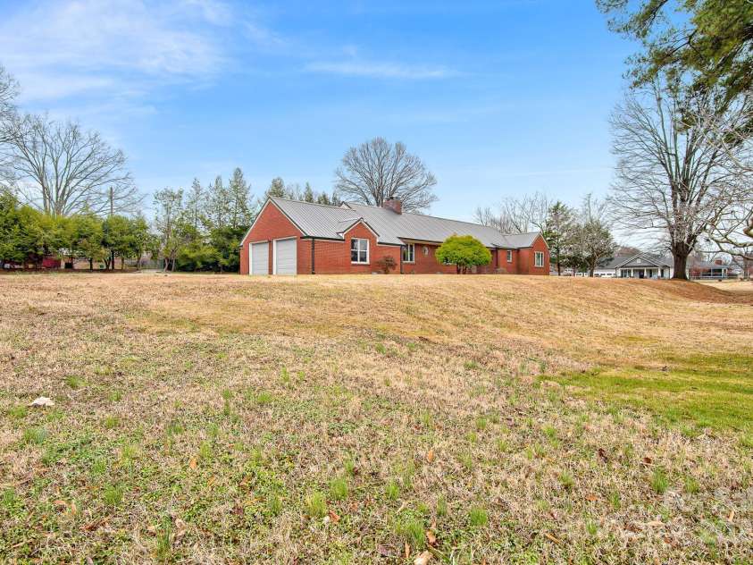 512 Gold Hill Avenue, Rockwell, NC 28138.  MLS# CAR4331532, YatesRealty ID 3055. 