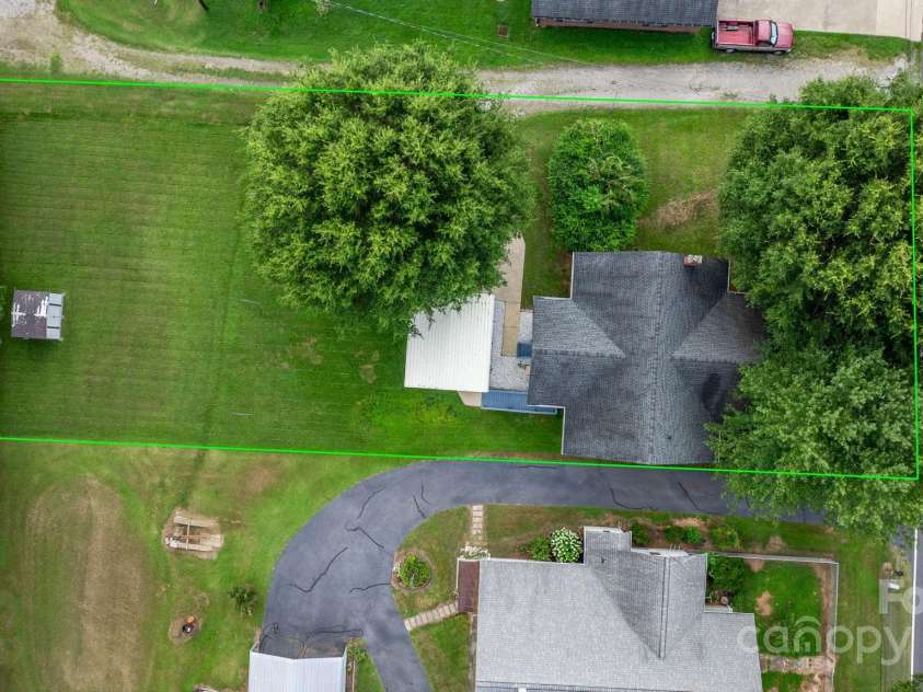 5415 Hwy 90 Highway, Hiddenite, NC 28636.  MLS# CAR4286088, YatesRealty ID 30550. 