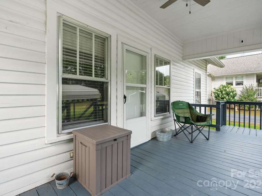 5415 Hwy 90 Highway, Hiddenite, NC 28636.  MLS# CAR4286088, YatesRealty ID 30550. 