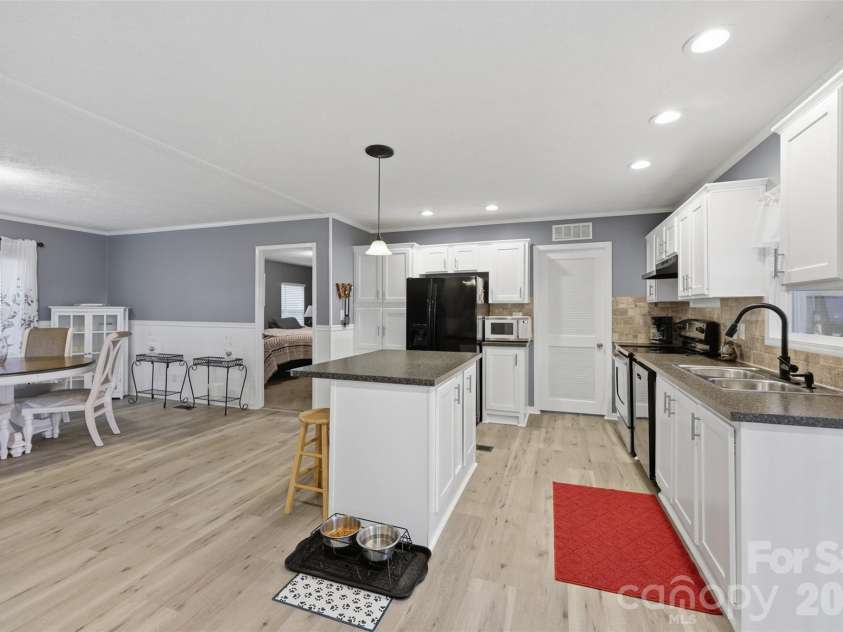 975 Jay Burke Road, Taylorsville, NC 28681.  MLS# CAR4392183, YatesRealty ID 30552. 