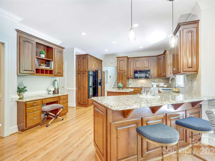 2500 High Ridge Road, Charlotte, NC 28270.  MLS# CAR4281110, YatesRealty ID 30553. 