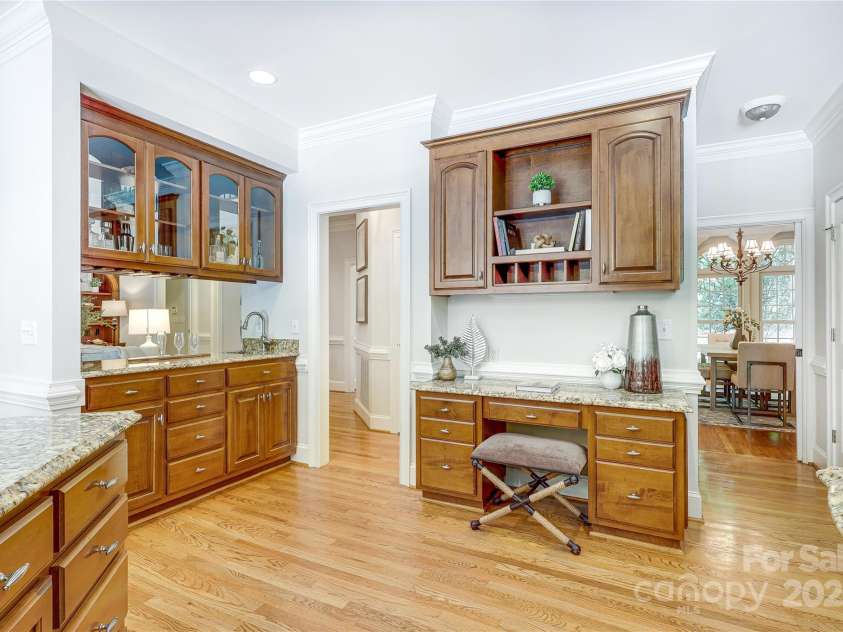 2500 High Ridge Road, Charlotte, NC 28270.  MLS# CAR4281110, YatesRealty ID 30553. 