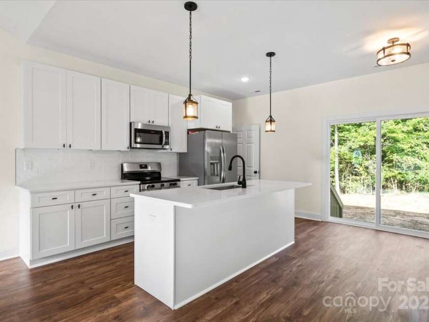 5328 Oaktree Drive, Gastonia, NC 28052.  MLS# CAR4276151, YatesRealty ID 30554. 