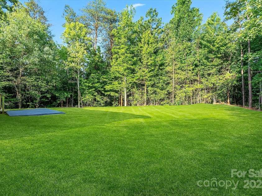 5328 Oaktree Drive, Gastonia, NC 28052.  MLS# CAR4276151, YatesRealty ID 30554. 