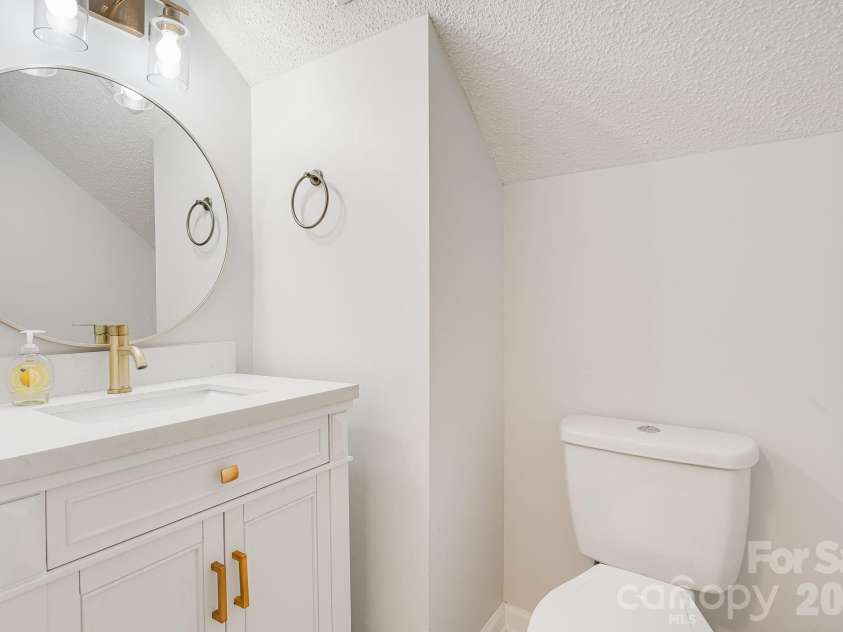 747 Osborne Road, Clyde, NC 28721.  MLS# CAR4381805, YatesRealty ID 30554. 1/2 bath
