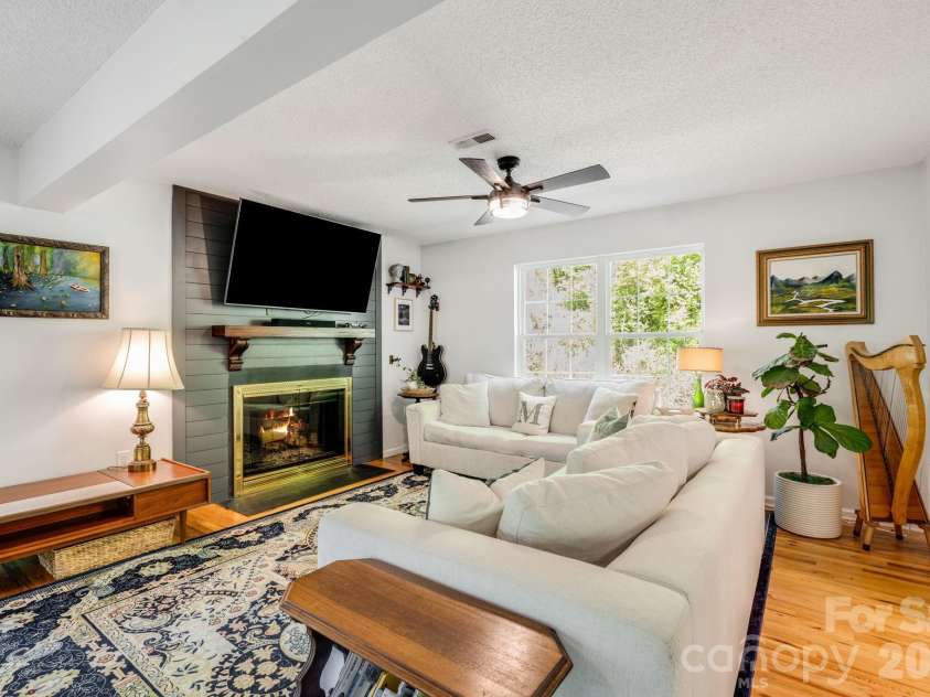 747 Osborne Road, Clyde, NC 28721.  MLS# CAR4381805, YatesRealty ID 30554. 