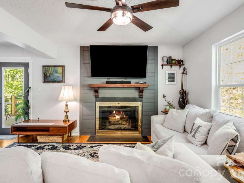 747 Osborne Road, Clyde, NC 28721.  MLS# CAR4381805, YatesRealty ID 30554. 