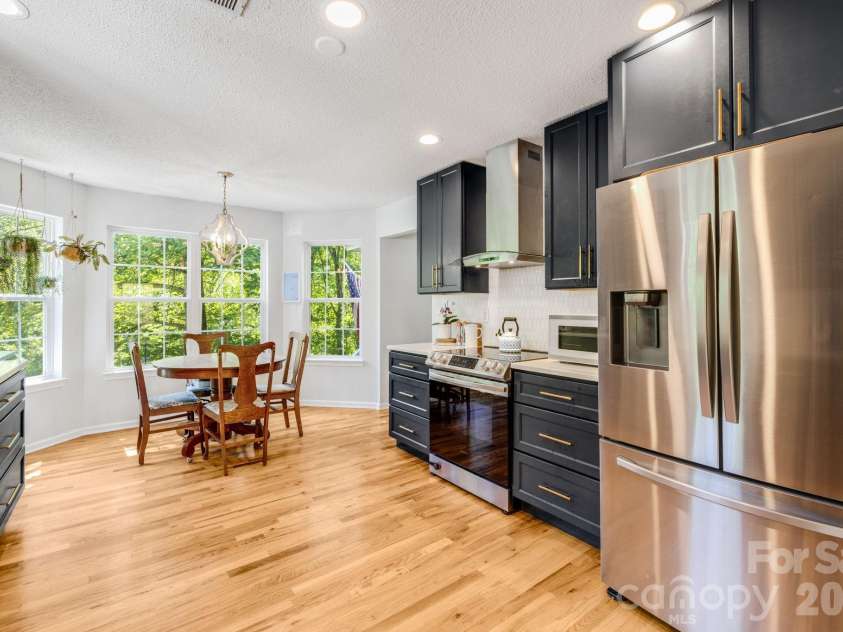 747 Osborne Road, Clyde, NC 28721.  MLS# CAR4381805, YatesRealty ID 30554. 