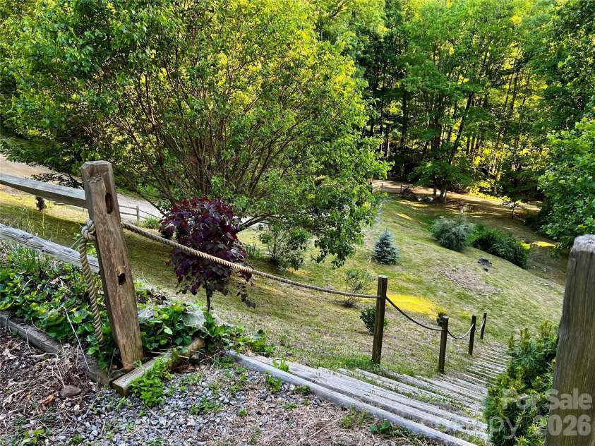 747 Osborne Road, Clyde, NC 28721.  MLS# CAR4381805, YatesRealty ID 30554. 