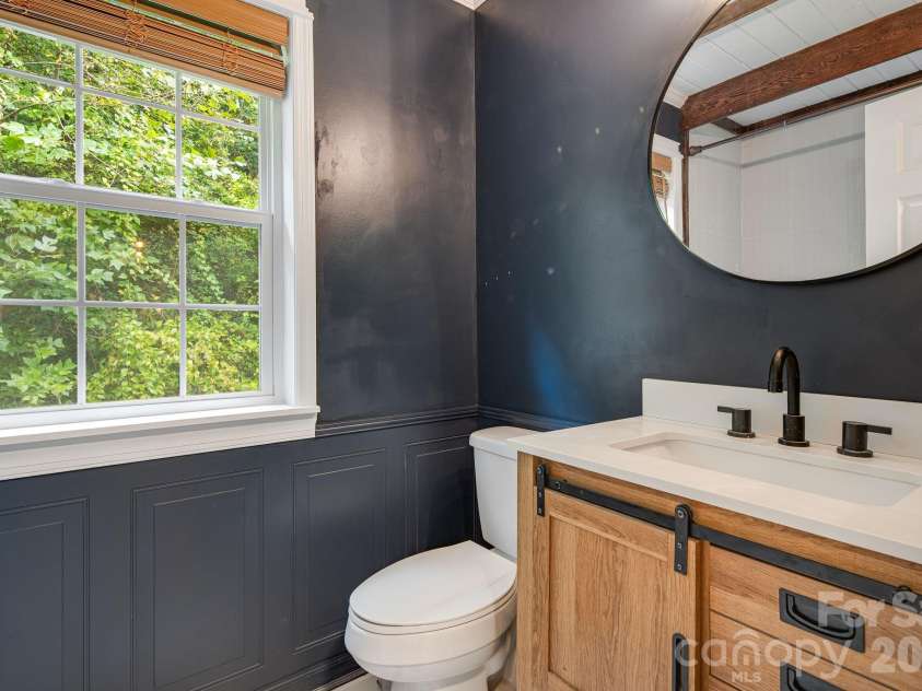 747 Osborne Road, Clyde, NC 28721.  MLS# CAR4381805, YatesRealty ID 30554. 