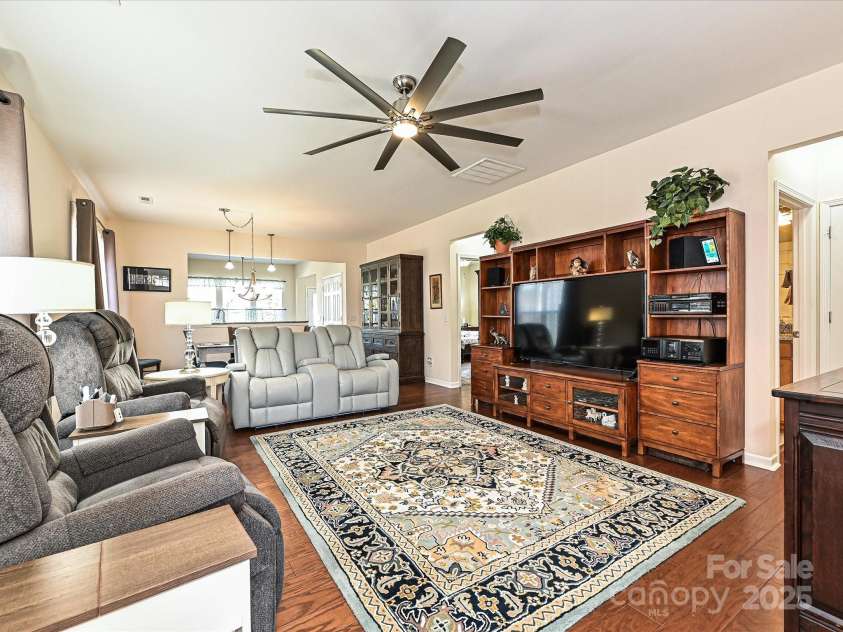 8024 Carolina Lakes Way, Fort Mill, SC 29707.  MLS# CAR4215671, YatesRealty ID 30555. 