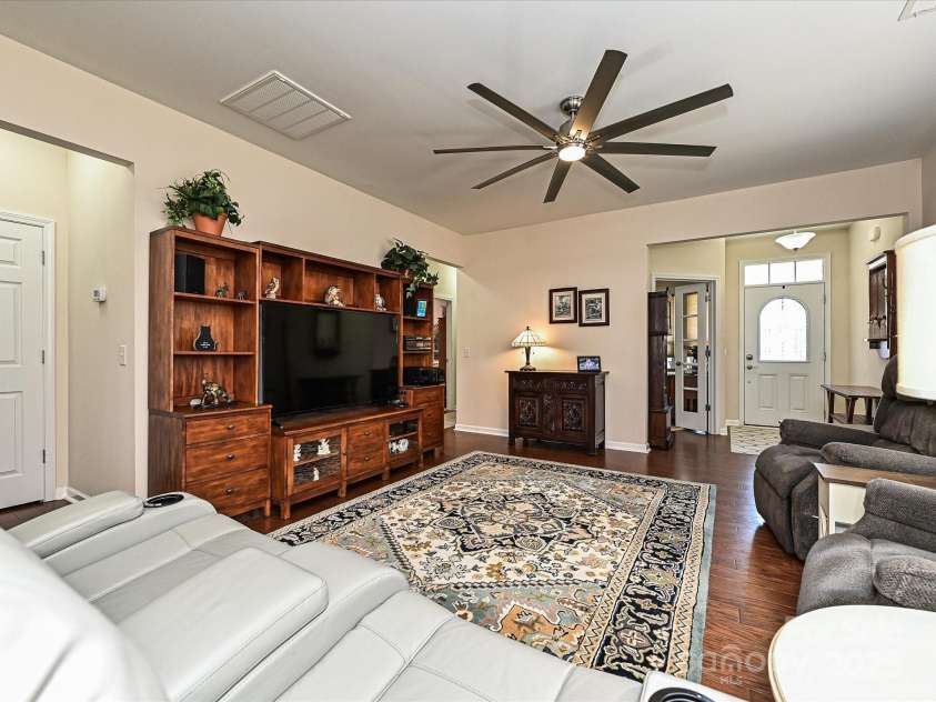 8024 Carolina Lakes Way, Fort Mill, SC 29707.  MLS# CAR4215671, YatesRealty ID 30555. 