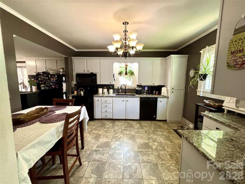 809 A Street, Kannapolis, NC 28081.  MLS# CAR4393491, YatesRealty ID 30555. 