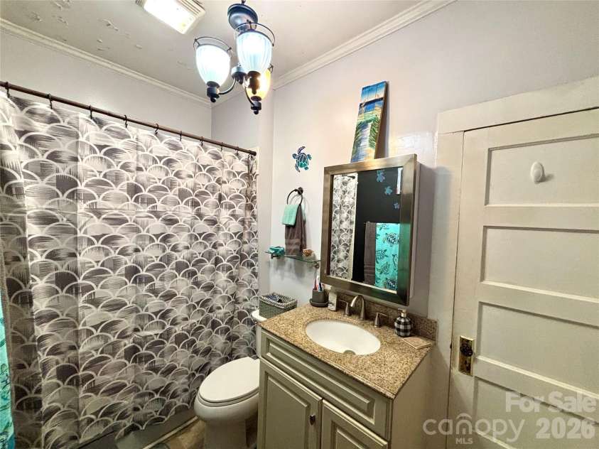 809 A Street, Kannapolis, NC 28081.  MLS# CAR4393491, YatesRealty ID 30555. 