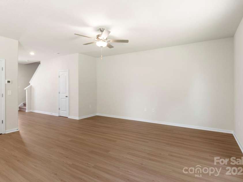 3326 Strong Box Lane, Gastonia, NC 28052.  MLS# CAR4285660, YatesRealty ID 30557. 