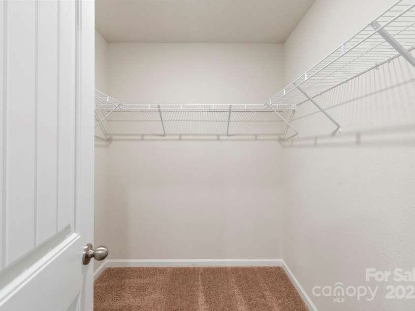 3326 Strong Box Lane, Gastonia, NC 28052.  MLS# CAR4285660, YatesRealty ID 30557. 