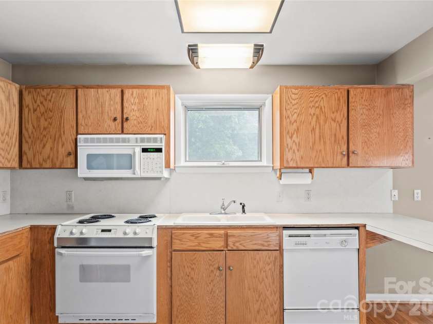 576 Lake Vista Drive, Glade Valley, NC 28627.  MLS# CAR4393279, YatesRealty ID 30557. 