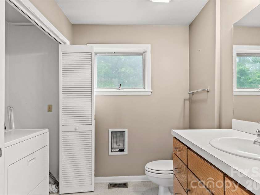576 Lake Vista Drive, Glade Valley, NC 28627.  MLS# CAR4393279, YatesRealty ID 30557. 