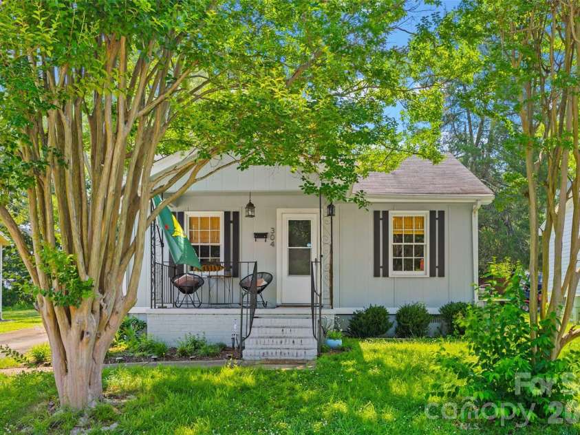 304 Annafrel Street, Rock Hill, SC 29730.  MLS# CAR4393428, YatesRealty ID 30558. 