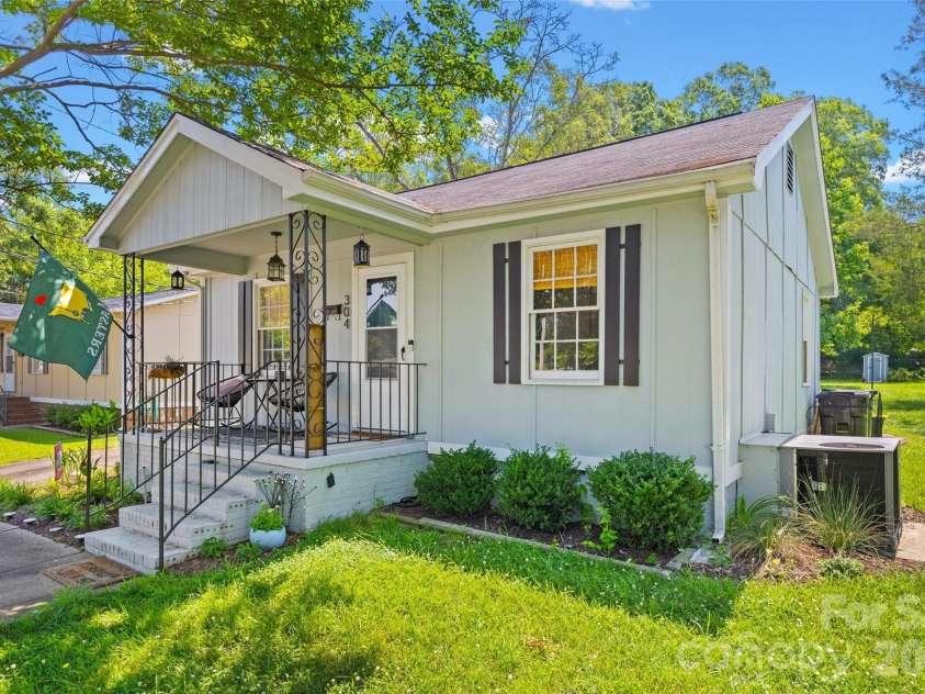 304 Annafrel Street, Rock Hill, SC 29730.  MLS# CAR4393428, YatesRealty ID 30558. 