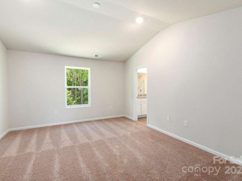 3431 Saddlebred Drive, Gastonia, NC 28052.  MLS# CAR4285662, YatesRealty ID 30558. 