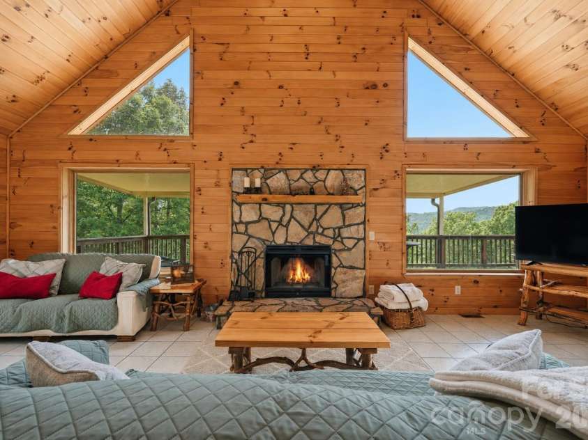 605 Valley View Drive, Purlear, NC 28665.  MLS# CAR4393524, YatesRealty ID 30559. 