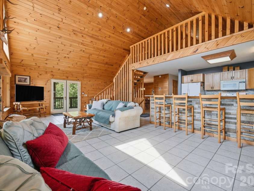 605 Valley View Drive, Purlear, NC 28665.  MLS# CAR4393524, YatesRealty ID 30559. 