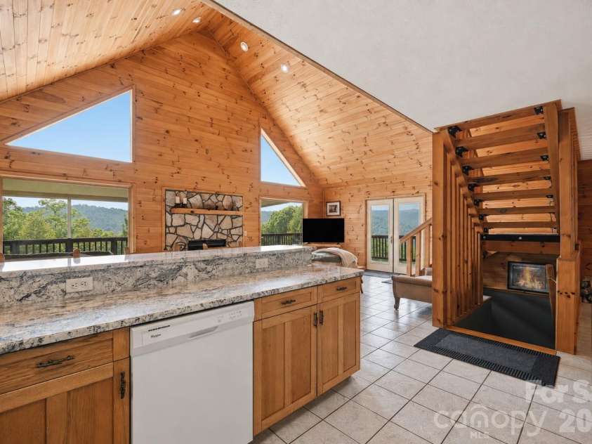 605 Valley View Drive, Purlear, NC 28665.  MLS# CAR4393524, YatesRealty ID 30559. 