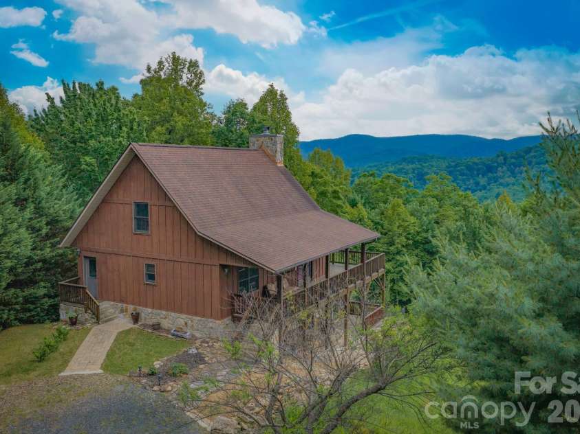 605 Valley View Drive, Purlear, NC 28665.  MLS# CAR4393524, YatesRealty ID 30559. 