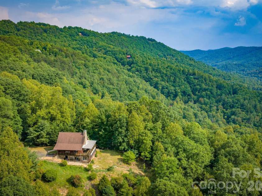 605 Valley View Drive, Purlear, NC 28665.  MLS# CAR4393524, YatesRealty ID 30559. Cabin on 11+ acres