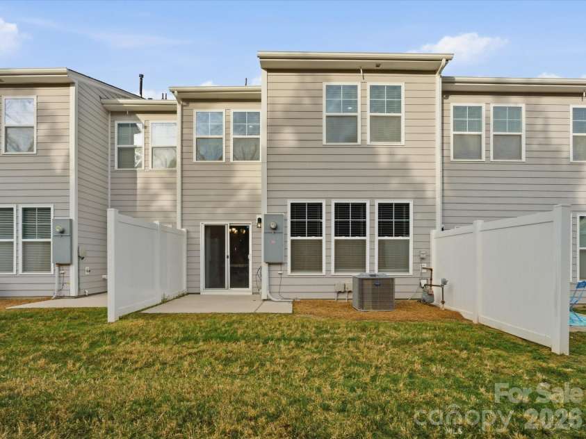 1022 Chicory Trace, Clover, SC 29710.  MLS# CAR4330328, YatesRealty ID 3056. 