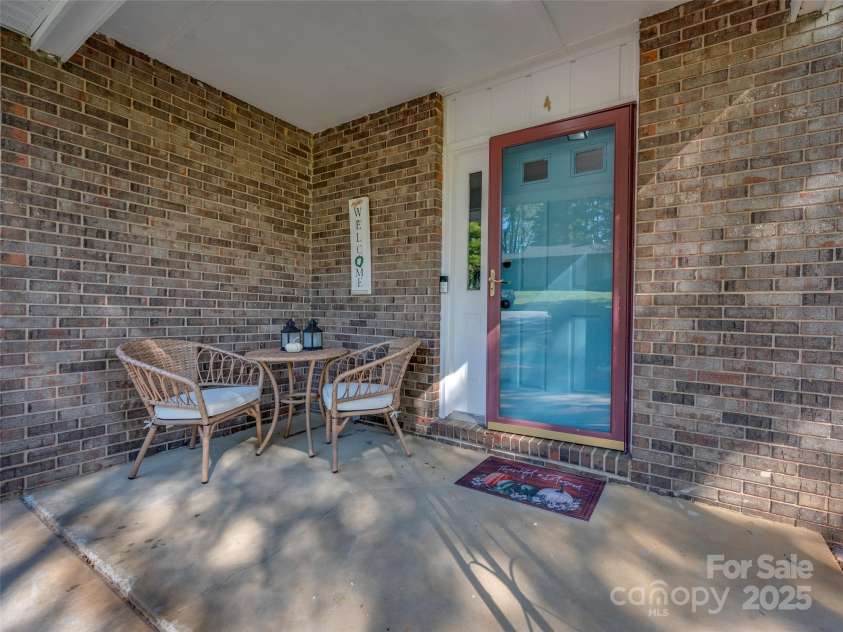 4 Daniel Drive, Fletcher, NC 28732.  MLS# CAR4312406, YatesRealty ID 3056. 