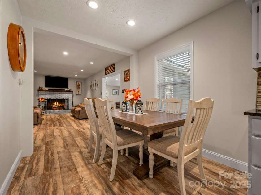 4 Daniel Drive, Fletcher, NC 28732.  MLS# CAR4312406, YatesRealty ID 3056. 