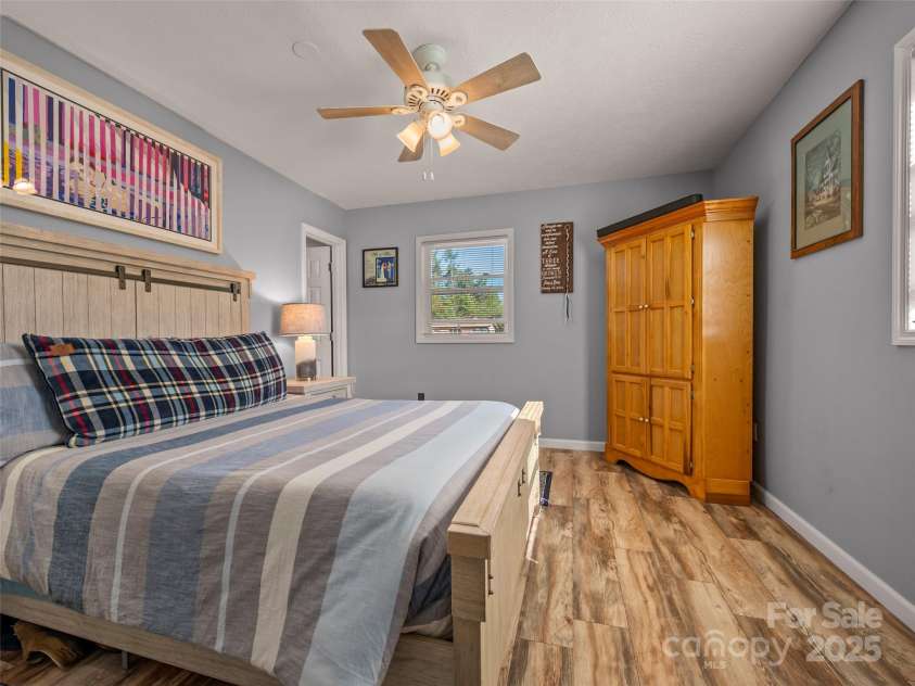 4 Daniel Drive, Fletcher, NC 28732.  MLS# CAR4312406, YatesRealty ID 3056. 